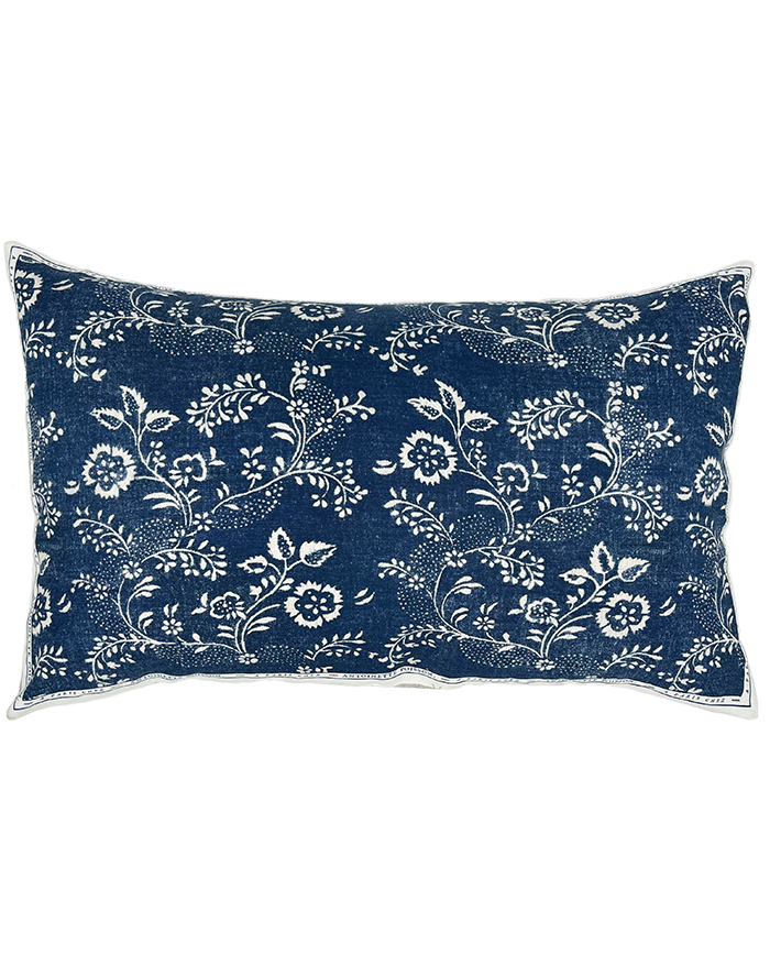 Cushion T2 "Menuet"