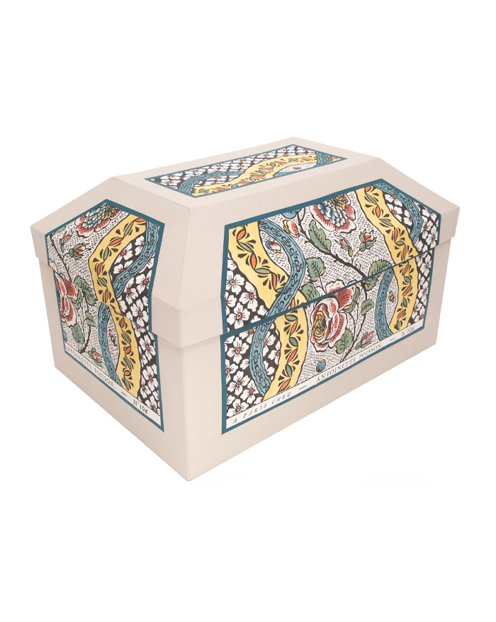 Large box "Coccinelle"