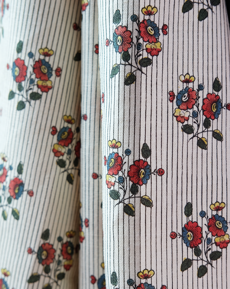 Cushion T2 "Boutonnière"