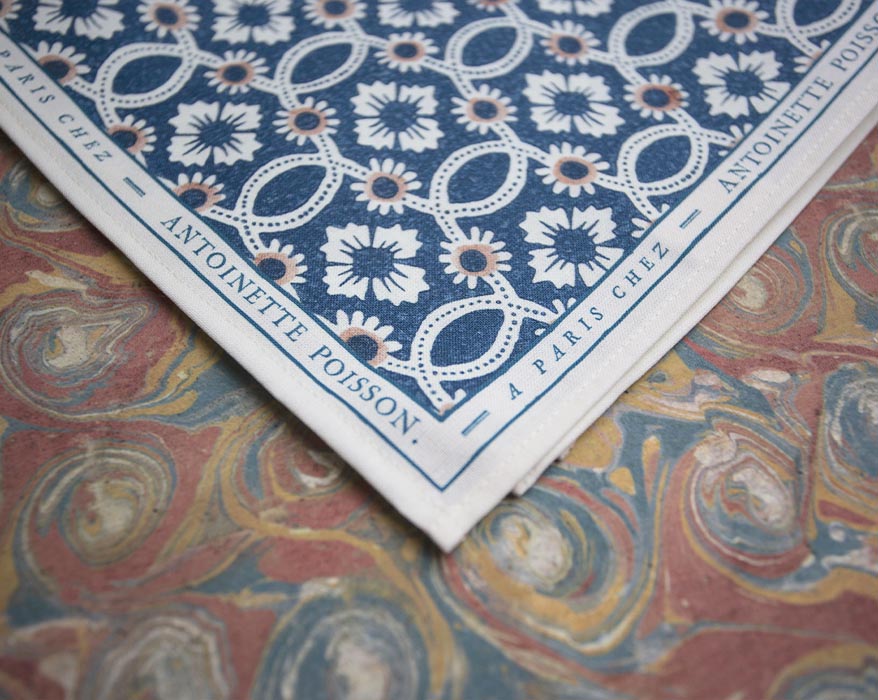 Nappe rectangulaire "Fleurs & entrelacs"